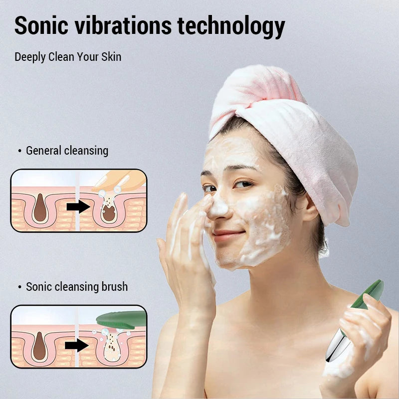Aura radiant Glow Facial Cleansing Brush™